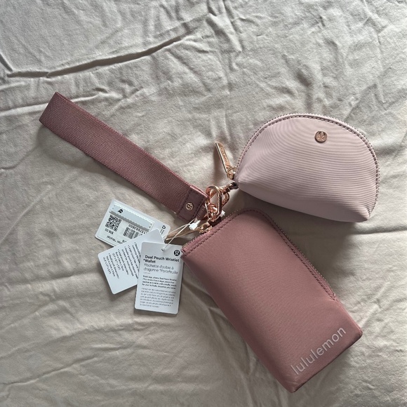 NWT Dual Pouch Wristlet Wallet - Red Clay and Mink Berry - Picture 2 of 7